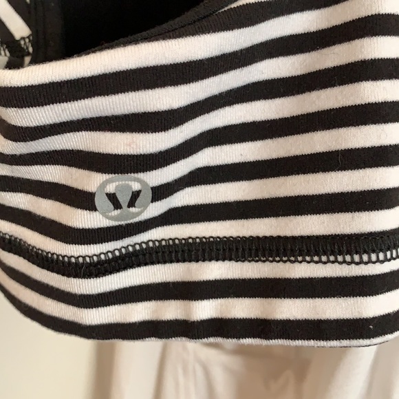 Lululemon no limits tank top size 4 - Picture 4 of 4